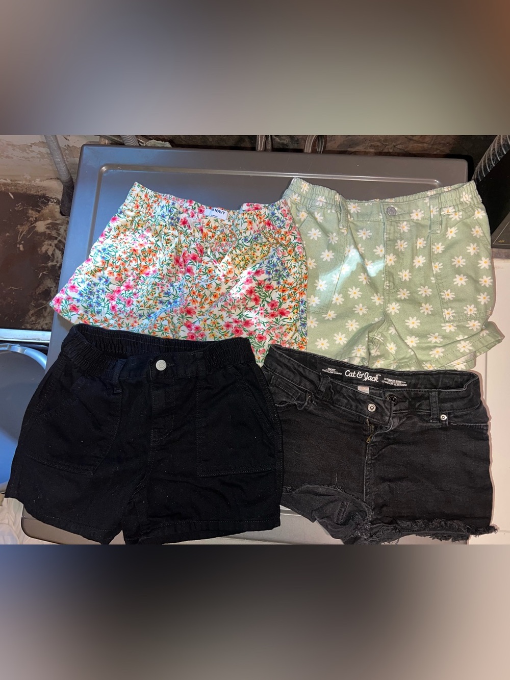 Old Navy Mint Daisy and Floral Mix Girls' Shorts Set with Black Denim